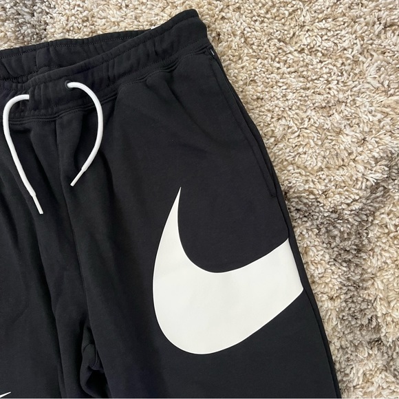 ✔️NWT✔️ NIKE Sportswear Swoosh Swoosh Logo Jogger Pants - Picture 6 of 13